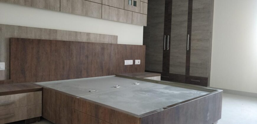 4BHK Penthouse for Sale in Purvanchal Royal Park, Sector 137, Noida