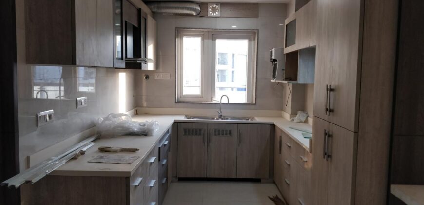4BHK Penthouse for Sale in Purvanchal Royal Park, Sector 137, Noida